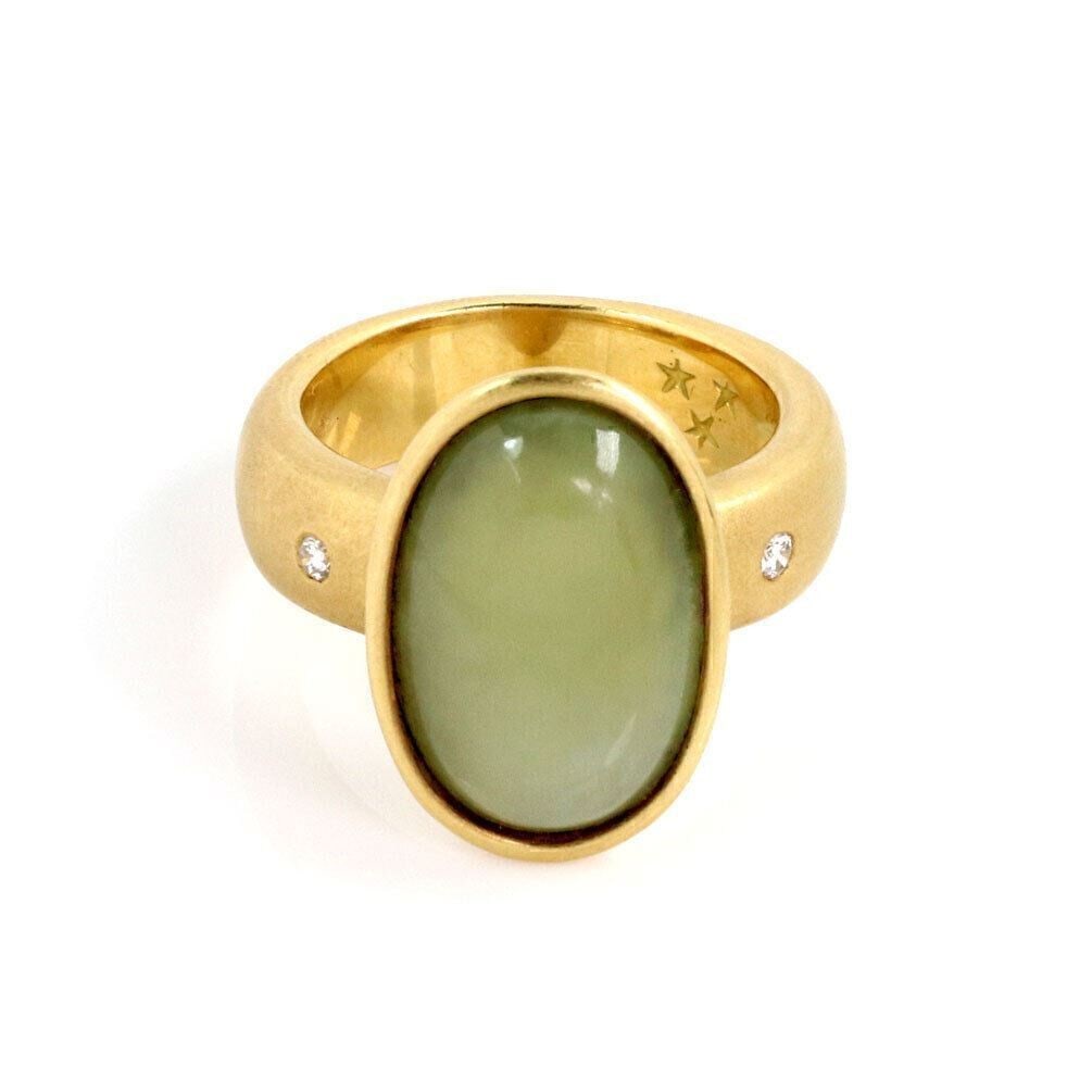 Oval 18k Yellow Gold Ring with Moonstone and Diamonds by H. Stern Size 7.5: Oval 18k Yellow Gold Ring with Moonstone and Diamonds by H. Stern Size 7.5 This H. Stern ring features a captivating oval moonstone centerpiece, accented by sparkling diamonds and set in 18k yellow go