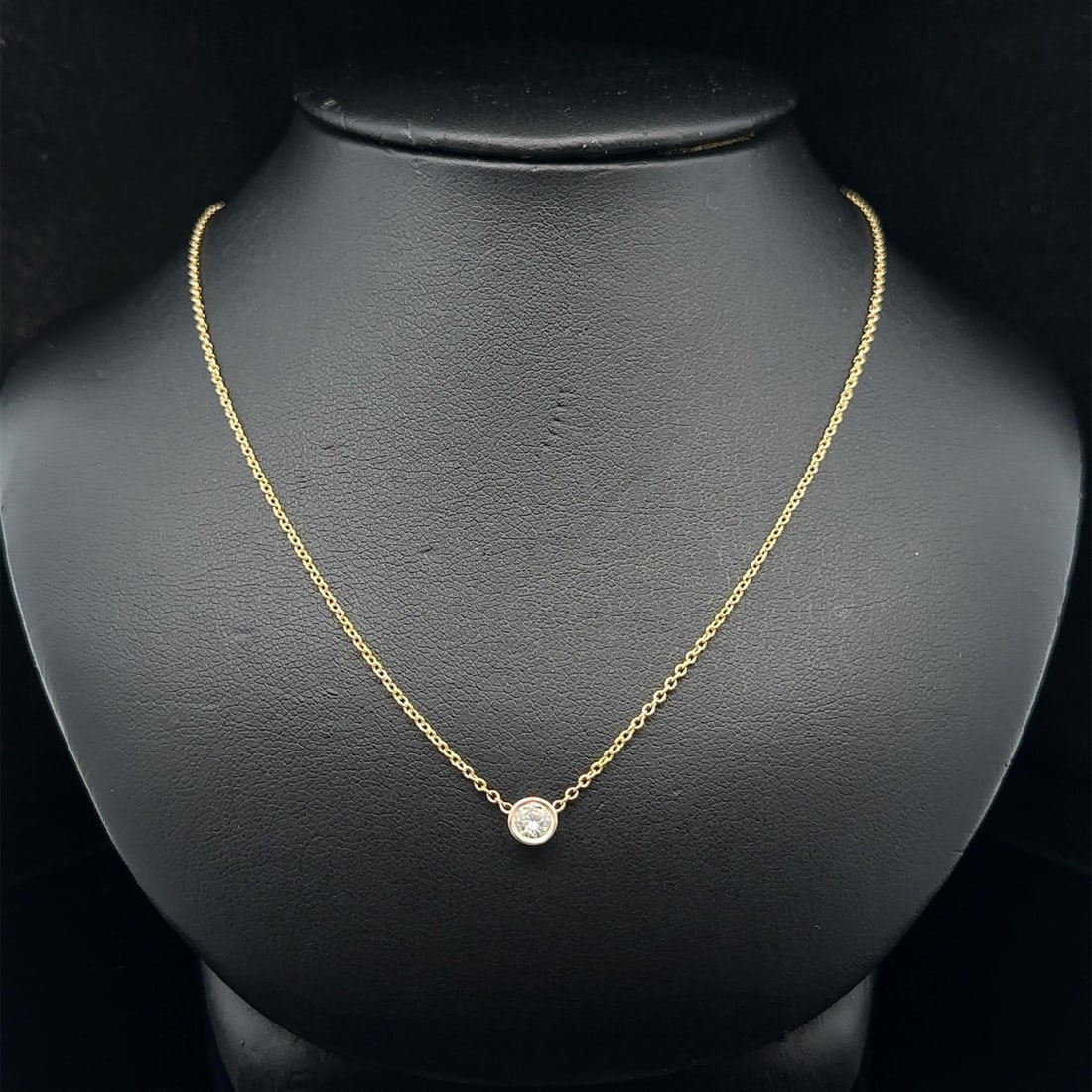 14k Yellow Gold 0.20ctw Round Diamond Bezel Pendant Necklace (1 of 7)