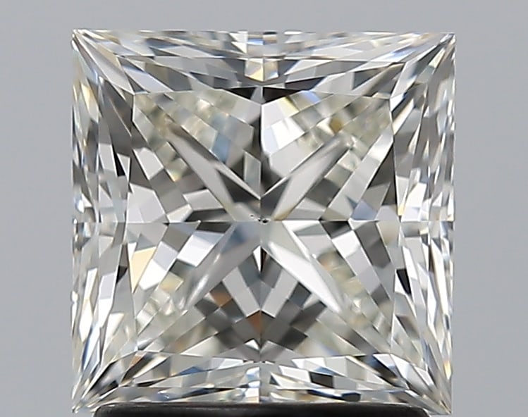 Loose Diamond - PRINCESS 1.91ct J VS2: Loose Diamond - PRINCESS 1.91ct J VS2 Source: Natural Mined Diamond Shape: PRINCESS Carats: 1.91 Color: J Clarity: VS2 Certification: GIA Condition: Pre-Owned PLEASE NOTE: Framed, Large, or heavy item