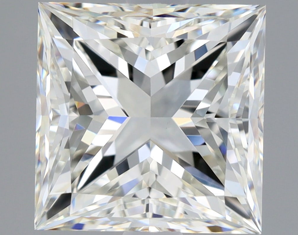 Loose Diamond - PRINCESS 2.01ct I VS1: Loose Diamond - PRINCESS 2.01ct I VS1 Source: Natural Mined Diamond Shape: PRINCESS Carats: 2.01 Color: I Clarity: VS1 Certification: GIA Condition: Pre-Owned PLEASE NOTE: Framed, Large, or