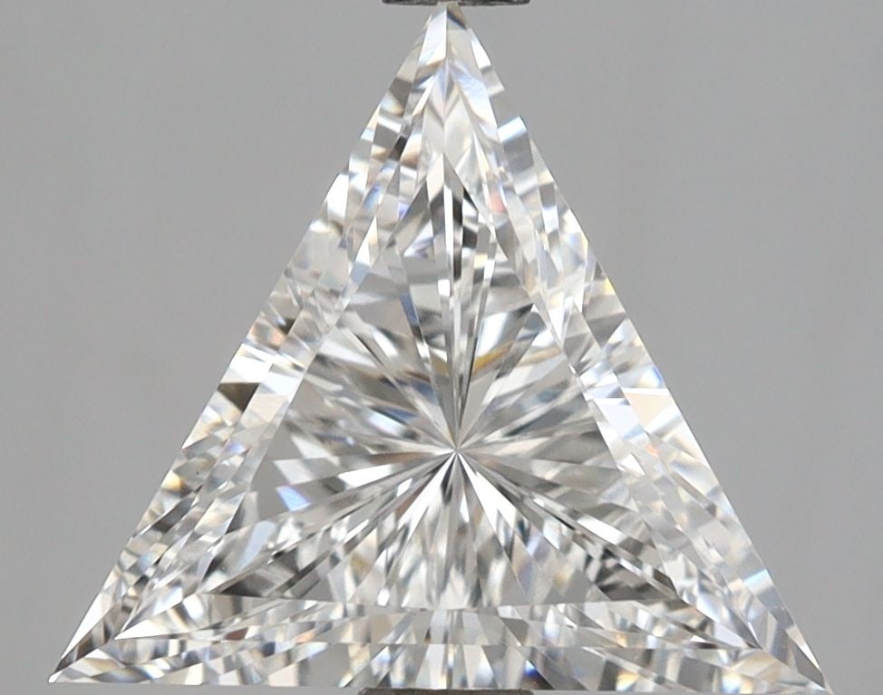 Loose Diamond - TRIANGULAR 2.59ct E VVS2: Loose Diamond - TRIANGULAR 2.59ct E VVS2 Source: This is a real non-mined Diamond that has been grown in a lab Shape: TRIANGULAR Carats: 2.59 Color: E Clarity: VVS2 Certification: IGI Video: