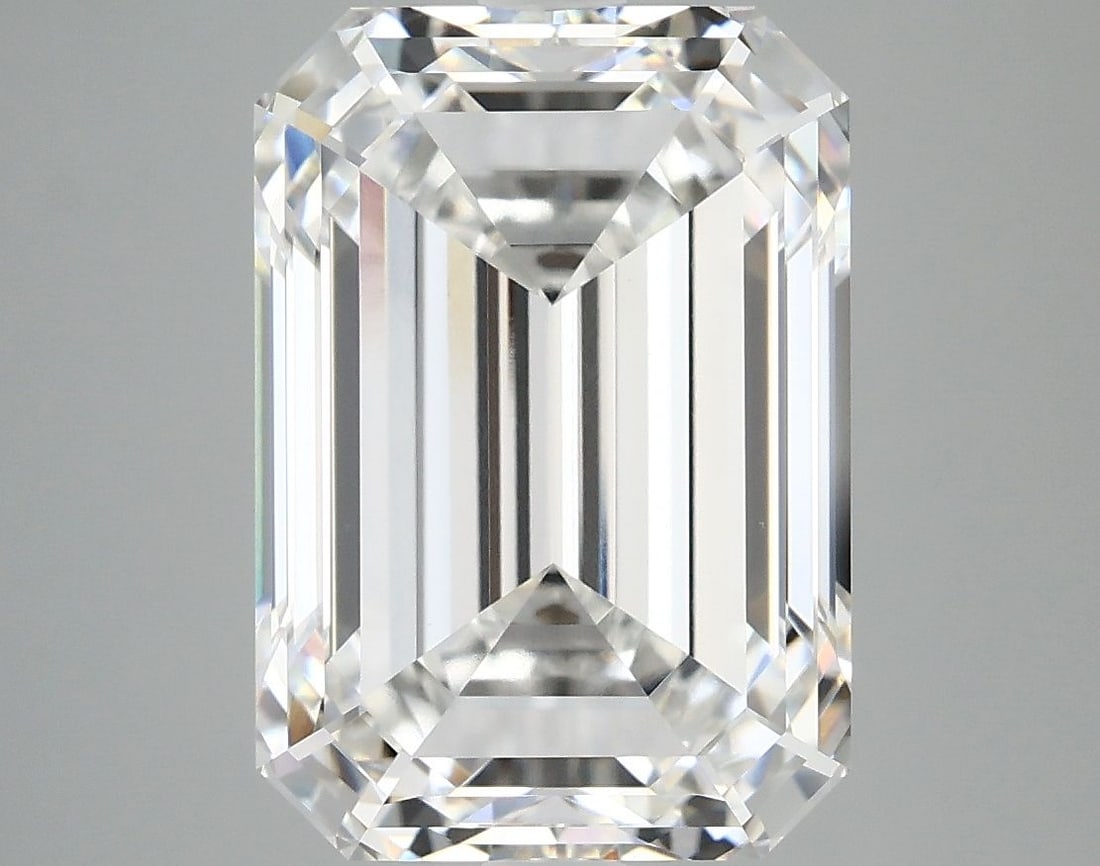 Loose Diamond - EMERALD 7.16ct E VVS2: Loose Diamond - EMERALD 7.16ct E VVS2 Source: This is a real non-mined Diamond that has been grown in a lab Shape: EMERALD Carats: 7.16 Color: E Clarity: VVS2 Certification: IGI Video: