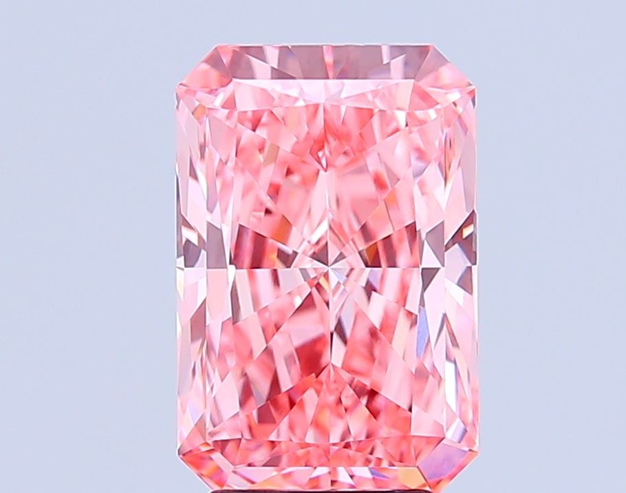 Loose Diamond - RADIANT 4.04ct Fancy Vivid Pink VVS1: Loose Diamond - RADIANT 4.04ct Fancy Vivid Pink VVS1 Source: This is a real non-mined Diamond that has been grown in a lab Shape: RADIANT Carats: 4.04 Color: Fancy Vivid Pink Certification: IGI
