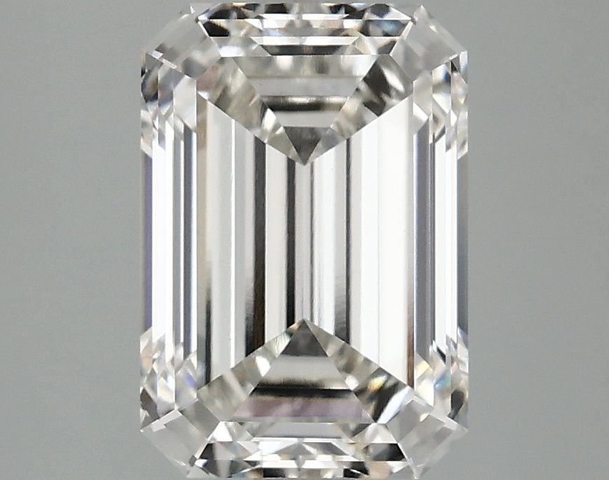 Loose Diamond - EMERALD 3.19ct H VS1: Loose Diamond - EMERALD 3.19ct H VS1 Source: This is a real non-mined Diamond that has been grown in a lab Shape: EMERALD Carats: 3.19 Color: H Clarity: VS1 Certification: IGI Video: