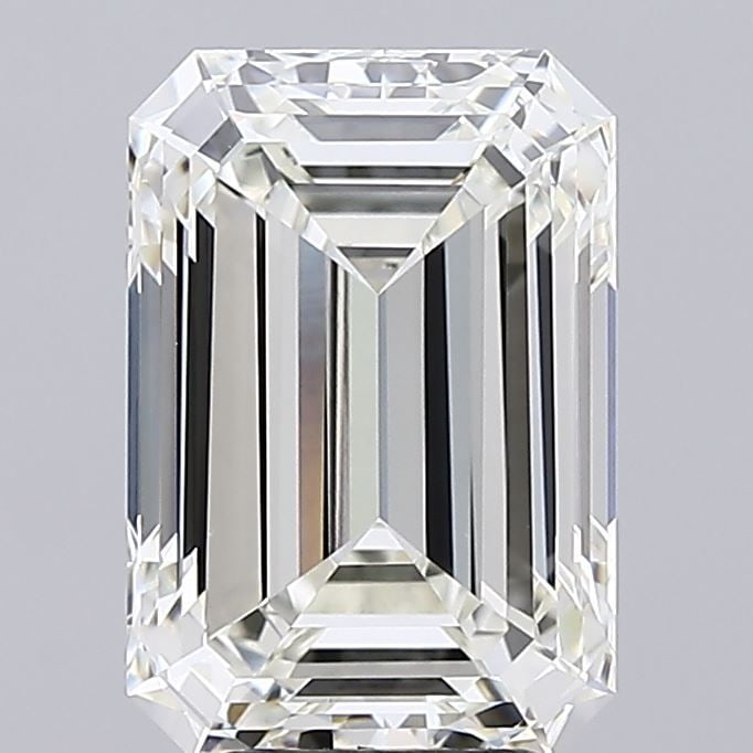 Loose Diamond - EMERALD 5.04ct G VS1: Loose Diamond - EMERALD 5.04ct G VS1 Source: This is a real non-mined Diamond that has been grown in a lab Shape: EMERALD Carats: 5.04 Color: G Clarity: VS1 Certification: IGI Video: