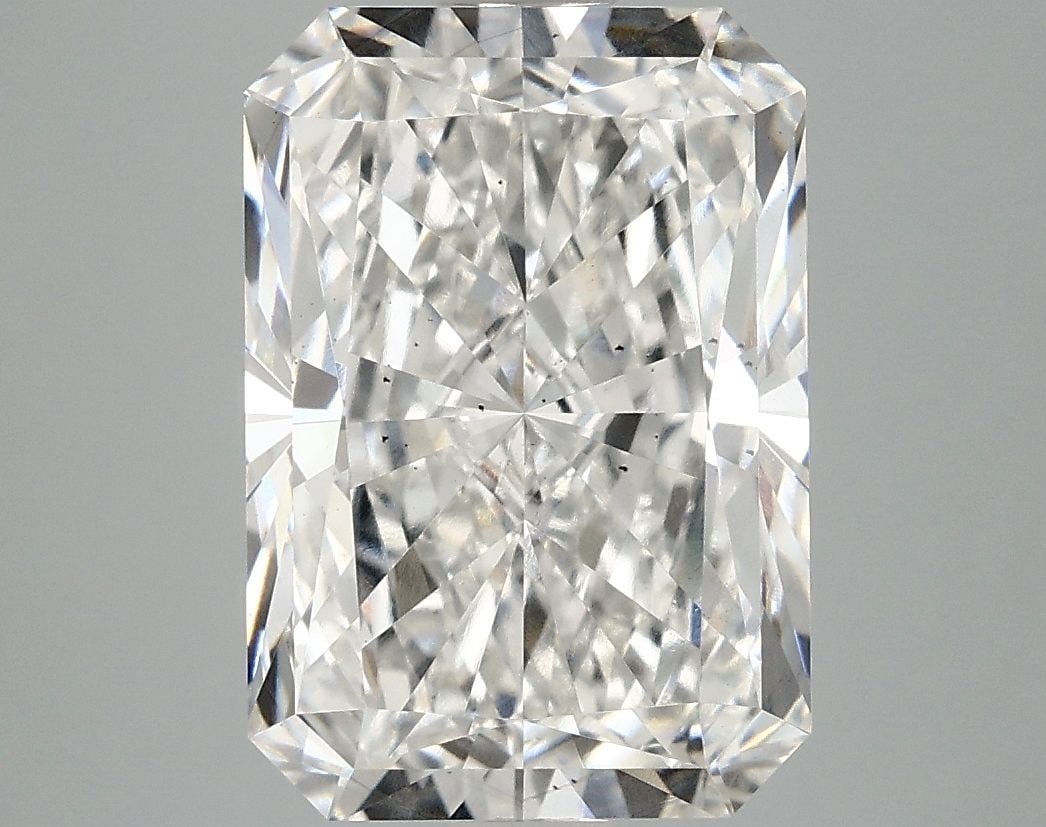 Loose Diamond - RADIANT 5.07ct F SI1: Loose Diamond - RADIANT 5.07ct F SI1 Source: This is a real non-mined Diamond that has been grown in a lab Shape: RADIANT Carats: 5.07 Color: F Clarity: SI1 Certification: IGI Video: Video Link 