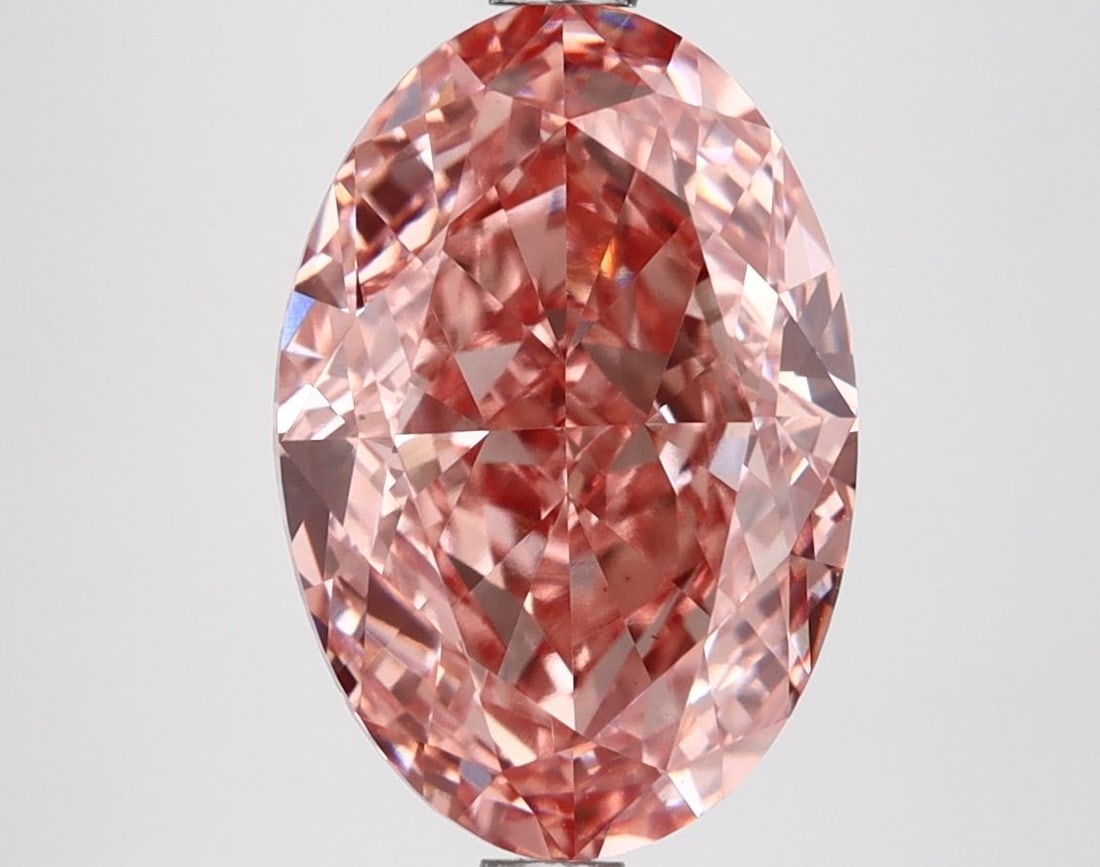 Loose Diamond - OVAL 4.18ct Fancy Vivid Pink VS1: Loose Diamond - OVAL 4.18ct Fancy Vivid Pink VS1 Source: This is a real non-mined Diamond that has been grown in a lab Shape: OVAL Carats: 4.18 Color: Fancy Vivid Pink Certification: IGI Video: