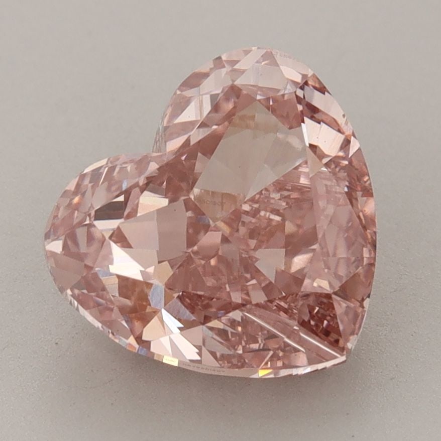 Loose Diamond - HEART 3.58ct Fancy Vivid Pink VS1: Loose Diamond - HEART 3.58ct Fancy Vivid Pink VS1 Source: This is a real non-mined Diamond that has been grown in a lab Shape: HEART Carats: 3.58 Color: Fancy Vivid Pink Certification: IGI Video: