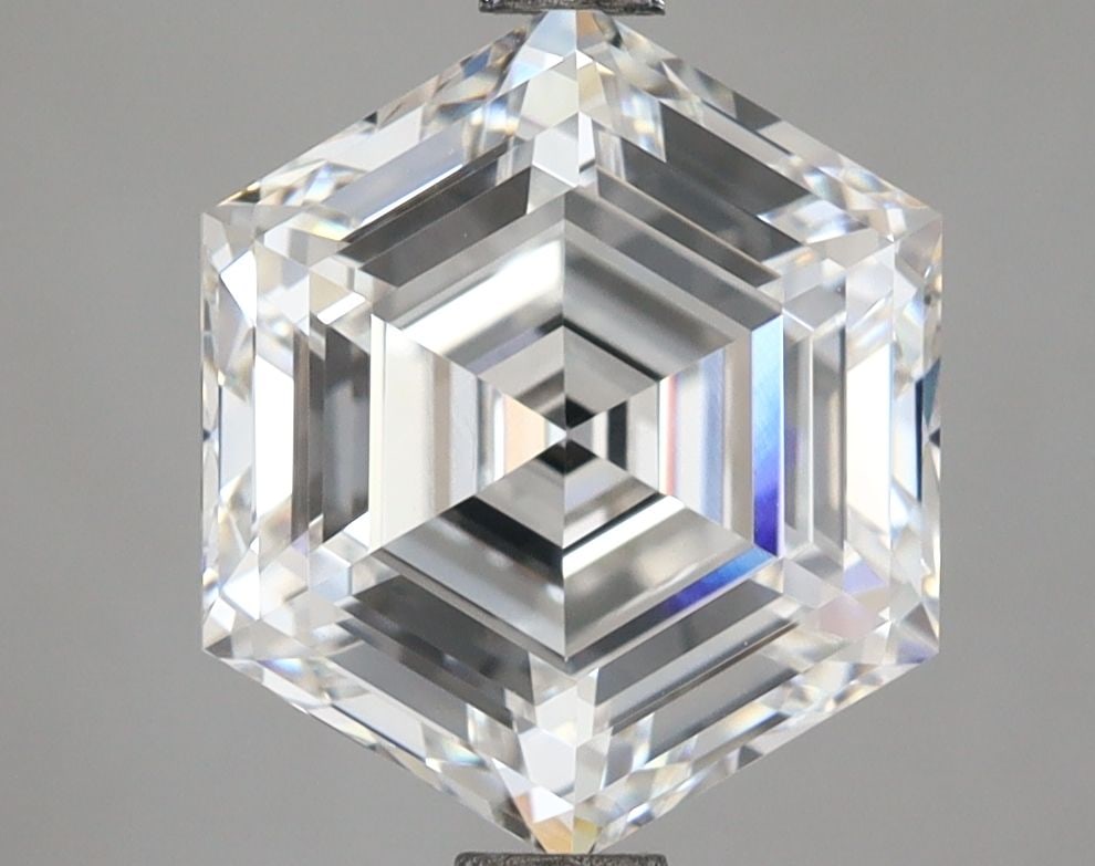 Loose Diamond - HEXAGONAL 3.59ct E VVS2: Loose Diamond - HEXAGONAL 3.59ct E VVS2 Source: This is a real non-mined Diamond that has been grown in a lab Shape: HEXAGONAL Carats: 3.59 Color: E Clarity: VVS2 Certification: IGI Video:
