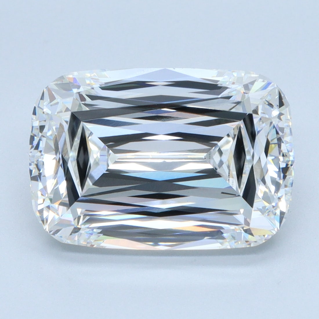 Loose Diamond - ASHOKA 6.07ct E VS1: Loose Diamond - ASHOKA 6.07ct E VS1 Source: This is a real non-mined Diamond that has been grown in a lab Shape: ASHOKA Carats: 6.07 Color: E Clarity: VS1 Certification: IGI Condition: