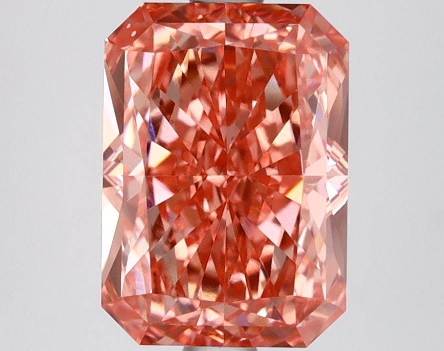 Loose Diamond - RADIANT 2.82ct Fancy Vivid Pink VVS2: Loose Diamond - RADIANT 2.82ct Fancy Vivid Pink VVS2 Source: This is a real non-mined Diamond that has been grown in a lab Shape: RADIANT Carats: 2.82 Color: Fancy Vivid Pink Certification: IGI