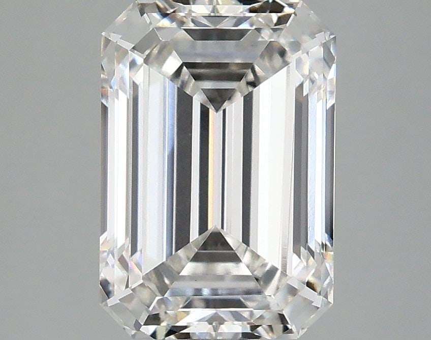 Loose Diamond - EMERALD 3.06ct F VS1: Loose Diamond - EMERALD 3.06ct F VS1 Source: This is a real non-mined Diamond that has been grown in a lab Shape: EMERALD Carats: 3.06 Color: F Clarity: VS1 Certification: IGI Video: Video Link 