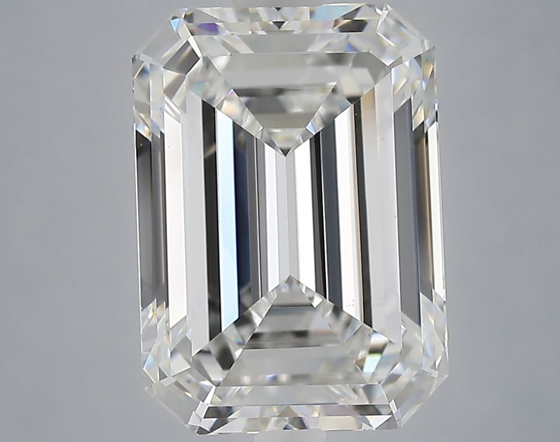 Loose Diamond - EMERALD 3.99ct F VS1: Loose Diamond - EMERALD 3.99ct F VS1 Source: This is a real non-mined Diamond that has been grown in a lab Shape: EMERALD Carats: 3.99 Color: F Clarity: VS1 Certification: IGI Video: