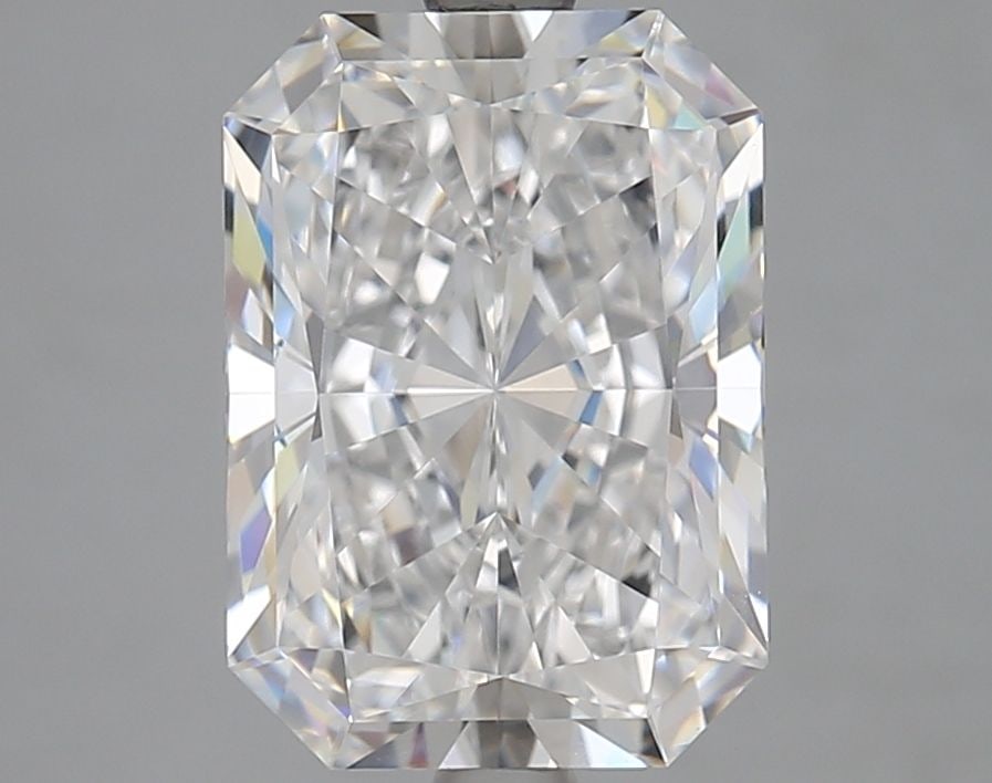 Loose Diamond - RADIANT 4.01ct D VVS2: Loose Diamond - RADIANT 4.01ct D VVS2 Source: This is a real non-mined Diamond that has been grown in a lab Shape: RADIANT Carats: 4.01 Color: D Clarity: VVS2 Certification: GIA Video: Video Link 