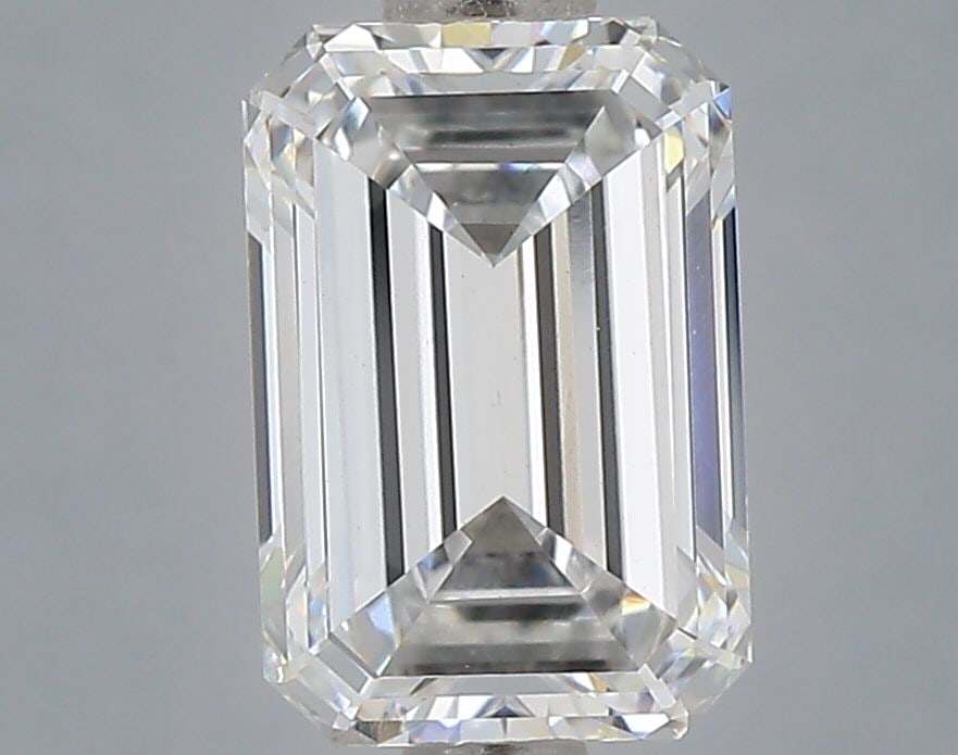 Loose Diamond - EMERALD 1.56ct D VS1: Loose Diamond - EMERALD 1.56ct D VS1 Source: This is a real non-mined Diamond that has been grown in a lab Shape: EMERALD Carats: 1.56 Color: D Clarity: VS1 Certification: IGI Video:
