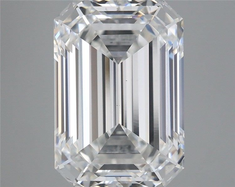 Loose Diamond - EMERALD 5.63ct F VS1: Loose Diamond - EMERALD 5.63ct F VS1 Source: This is a real non-mined Diamond that has been grown in a lab Shape: EMERALD Carats: 5.63 Color: F Clarity: VS1 Certification: IGI Video: