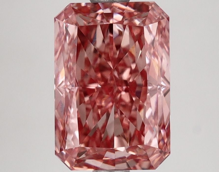 Loose Diamond - RADIANT 2.69ct Fancy Intense Pink VS2: Loose Diamond - RADIANT 2.69ct Fancy Intense Pink VS2 Source: This is a real non-mined Diamond that has been grown in a lab Shape: RADIANT Carats: 2.69 Color: Fancy Intense Pink Certification: IGI