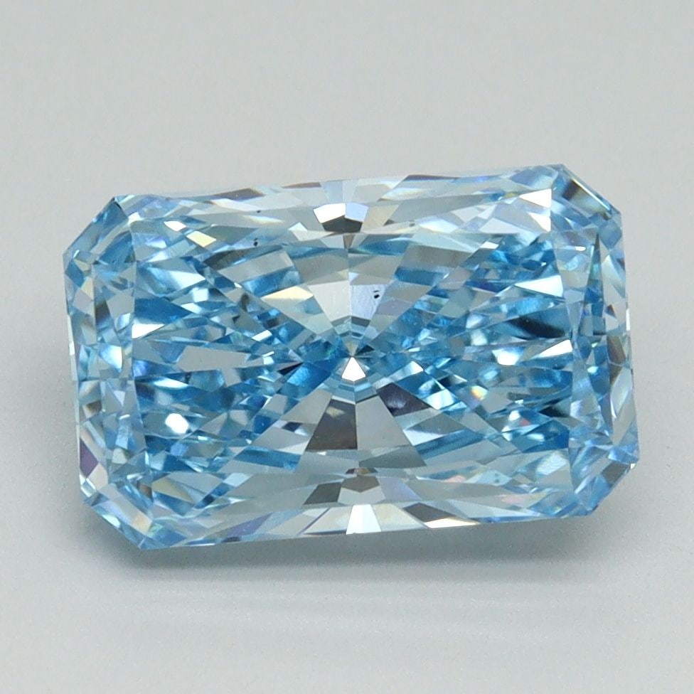 Loose Diamond - RADIANT 3.08ct Fancy Vivid Blue VS2: Loose Diamond - RADIANT 3.08ct Fancy Vivid Blue VS2 Source: This is a real non-mined Diamond that has been grown in a lab Shape: RADIANT Carats: 3.08 Color: Fancy Vivid Blue Certification: IGI