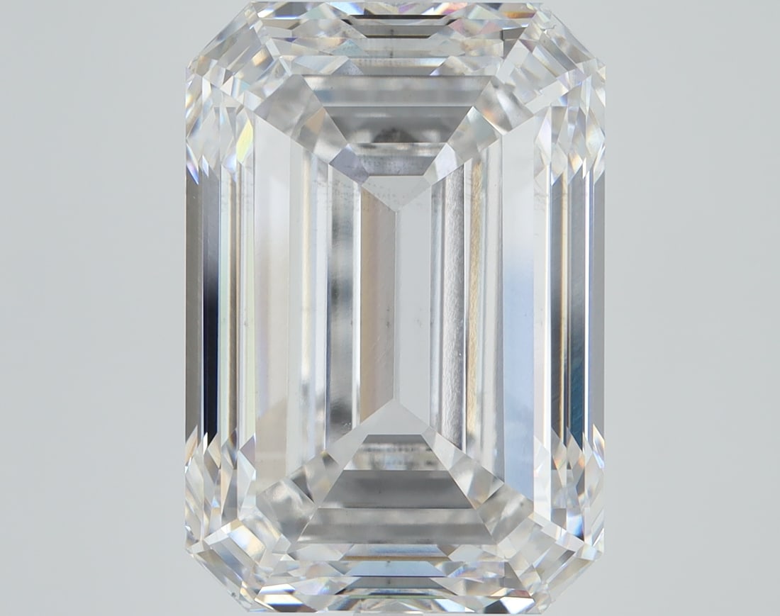 Loose Diamond - EMERALD 16.29ct E VS1: Loose Diamond - EMERALD 16.29ct E VS1 Source: This is a real non-mined Diamond that has been grown in a lab Shape: EMERALD Carats: 16.29 Color: E Clarity: VS1 Certification: IGI Condition: Pre-Owned P