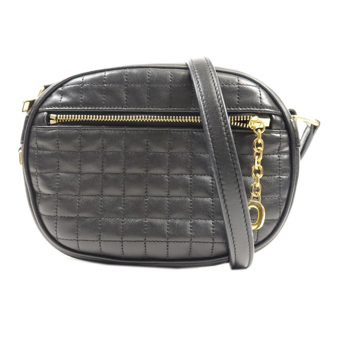 CELINE Black Calfskin Leather Shoulder Bag GHW France: CELINE Black Calfskin Leather Shoulder Bag GHW France This elegant CELINE shoulder bag is crafted from premium black calfskin leather, offering a luxurious and sophisticated look. With dimensions of 5