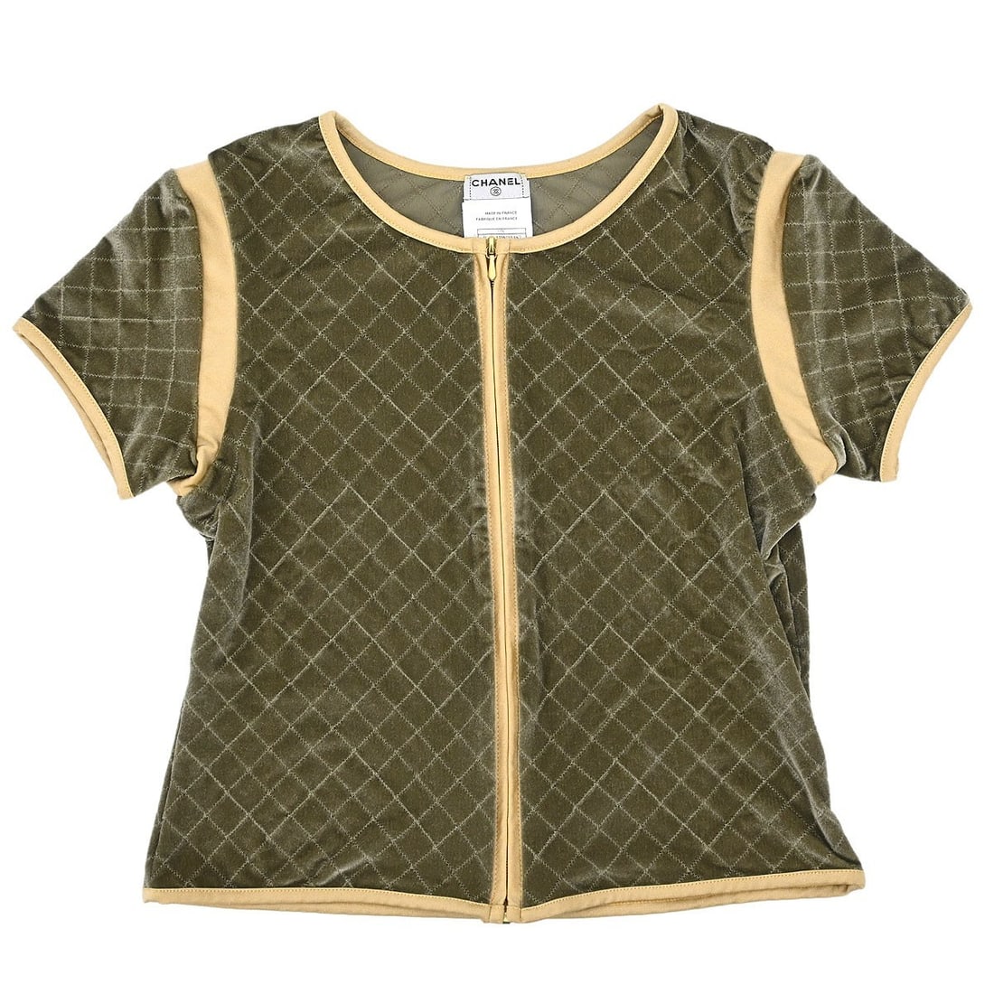 Chanel Gray Zip Up Short Sleeve Jacket Vintage 05C Size 42: Chanel Gray Zip Up Short Sleeve Jacket Vintage 05C Size 42 This Chanel Zip Up Short Sleeve Jacket is a stylish and versatile piece perfect for casual occasions. Made from a comfortable blend of 87% ny