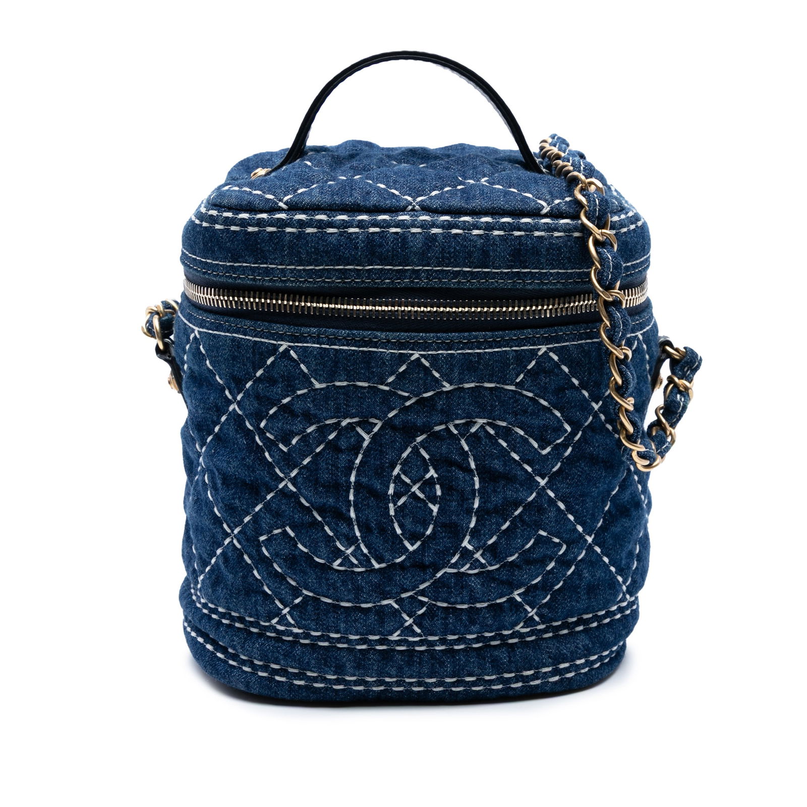 Chanel CC Quilted Denim Vanity Case with Chain Strap Blue: Chanel CC Quilted Denim Vanity Case with Chain Strap Blue The Chanel CC Quilted Denim Trip Vanity Case is a stylish and functional accessory, featuring a quilted denim body that offers a contemporary