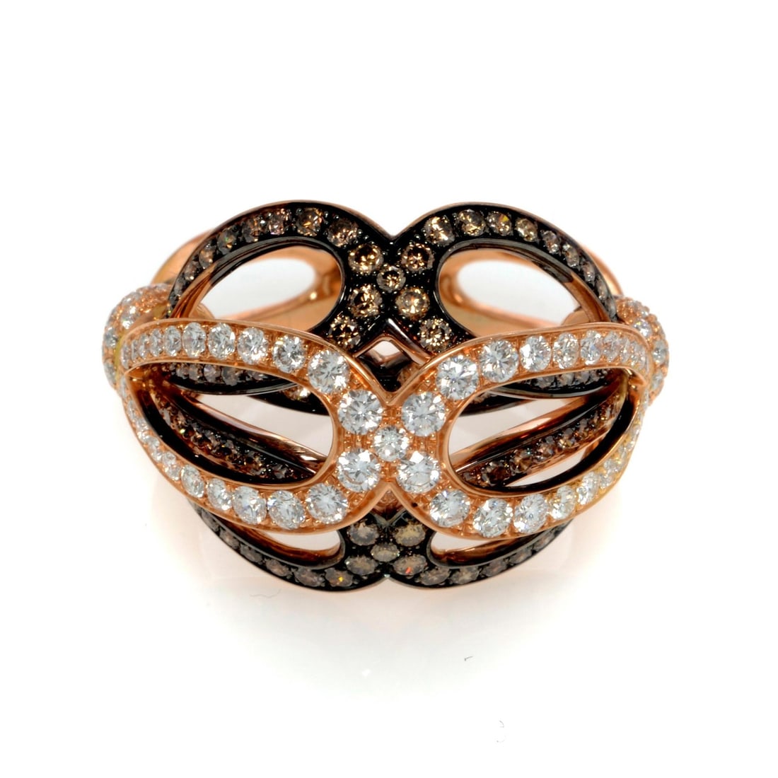 Luca Carati 18K Yellow Gold Diamond Cocktail Ring 2.89Cttw: Luca Carati 18K Yellow Gold Diamond Cocktail Ring 2.89Cttw This exquisite Luca Carati cocktail ring features a stunning combination of white and brown diamonds set in luxurious 18K yellow gold. The ri