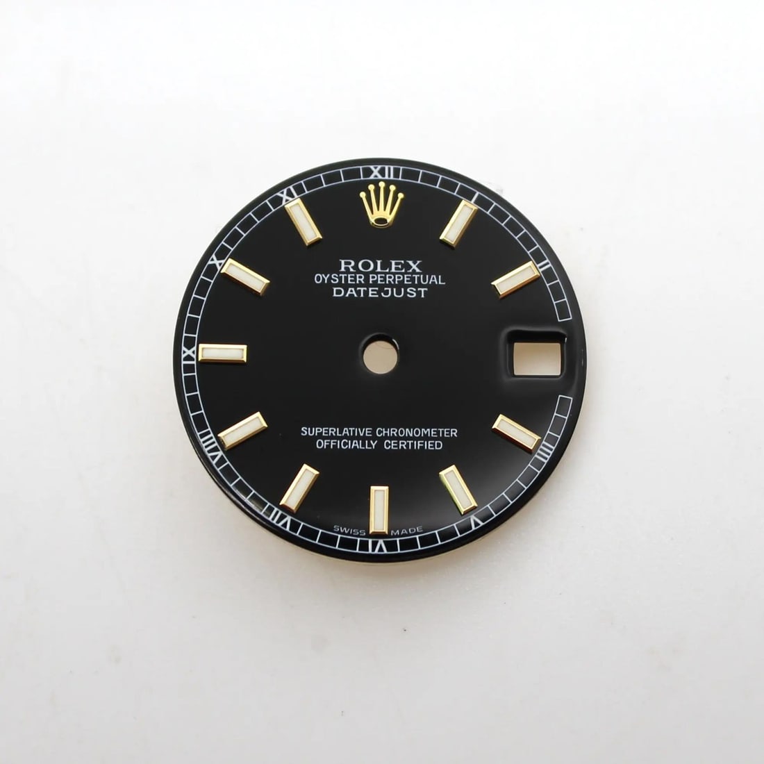 Black Dial for Rolex Datejust 31MM Model 178273 Yellow Gold Stick Markers: Black Dial for Rolex Datejust 31MM Model 178273 Yellow Gold Stick Markers This is a pre-owned black dial for the Rolex Datejust, designed in a luxury style with yellow gold stick hour markers and non-