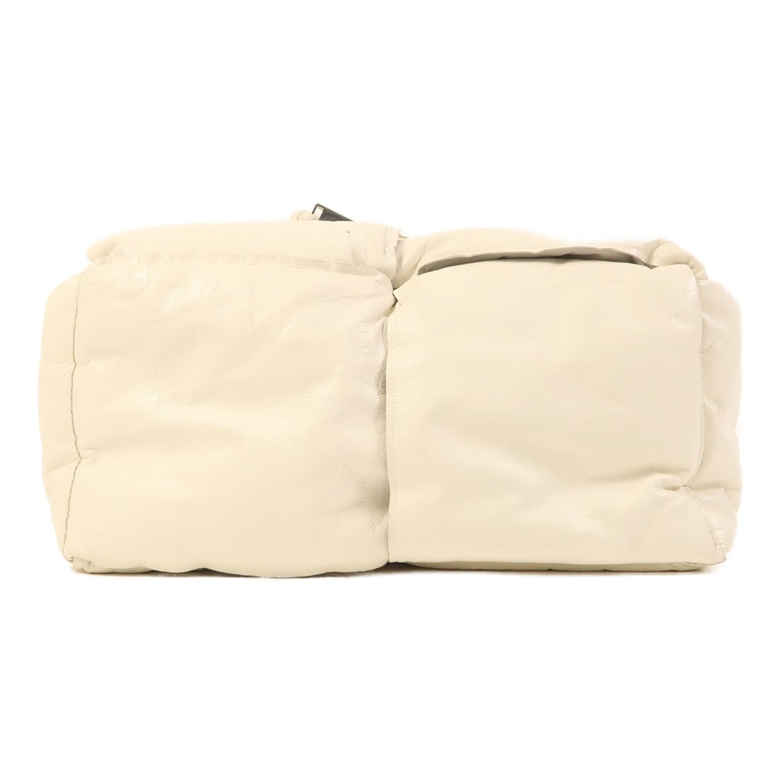 White Calfskin Pouch by Bottega Veneta Clutch Bag: White Calfskin Pouch by Bottega Veneta Clutch Bag This Bottega Veneta clutch bag features supple white calfskin leather in a sleek pouch design. The bag is crafted in Italy and offers a stylish access