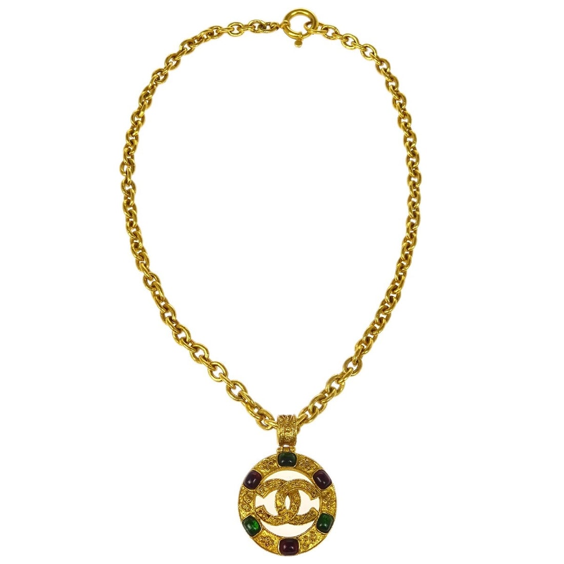 Chanel Gripoix Gold-Plated Chain Pendant Necklace 94A: Chanel Gripoix Gold-Plated Chain Pendant Necklace 94A This exquisite Chanel Gripoix Gold Chain Pendant Necklace features a stunning Gripoix bijoux pendant in a charming design. Crafted from gold-plate