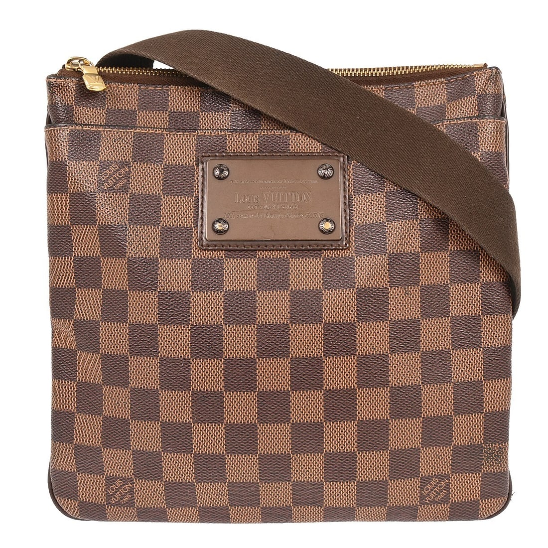 Louis Vuitton Pochette Plat Brooklyn Damier Canvas Crossbody Bag N41100: Louis Vuitton Pochette Plat Brooklyn Damier Canvas Crossbody Bag N41100 This Louis Vuitton Pochette Plat Brooklyn shoulder bag features the signature Damier canvas leather exterior in brown with logo