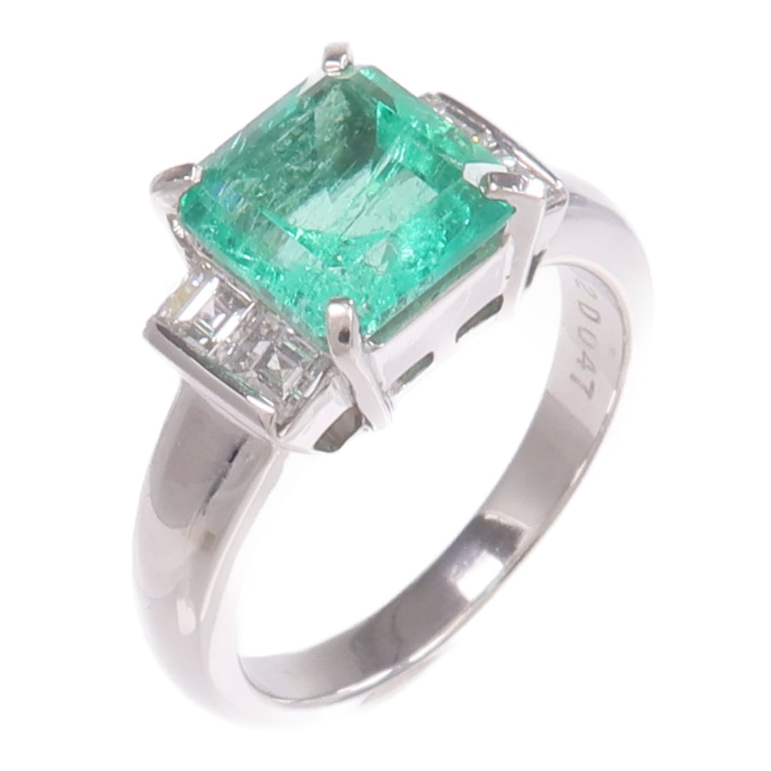 Platinum PT900 Emerald and Diamond Ring Size 5.75 (1 of 8)