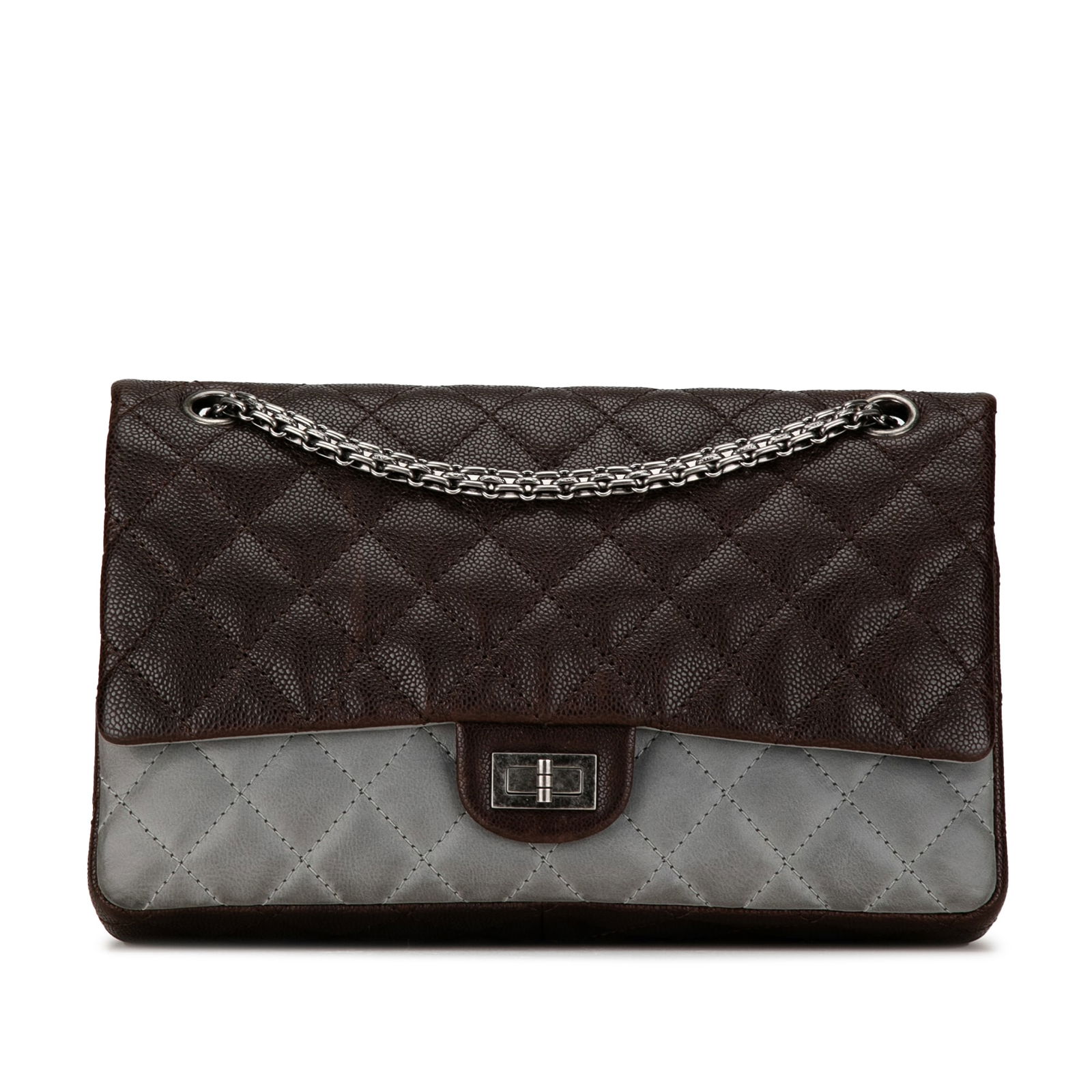 Chanel Caviar Iridescent Calfskin Reissue 2.55 Double Flap 226 Bag: Chanel Caviar Iridescent Calfskin Reissue 2.55 Double Flap 226 Bag This exquisite Chanel shoulder bag is crafted from luxurious quilted caviar and iridescent calfskin leather, showcasing a stunning br