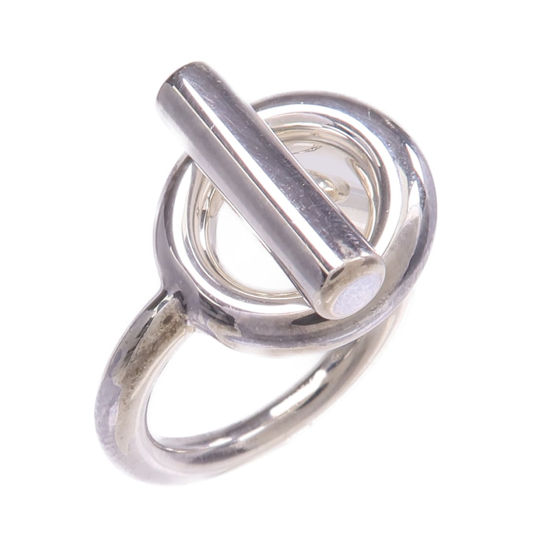 Sterling Silver Hermes Echappee Ring Size 5.25: Sterling Silver Hermes Echappee Ring Size 5.25 This Hermes Echappee ring is crafted from 925 sterling silver and features a minimalist design without a main stone. The ring is sized at US 5.25 and is