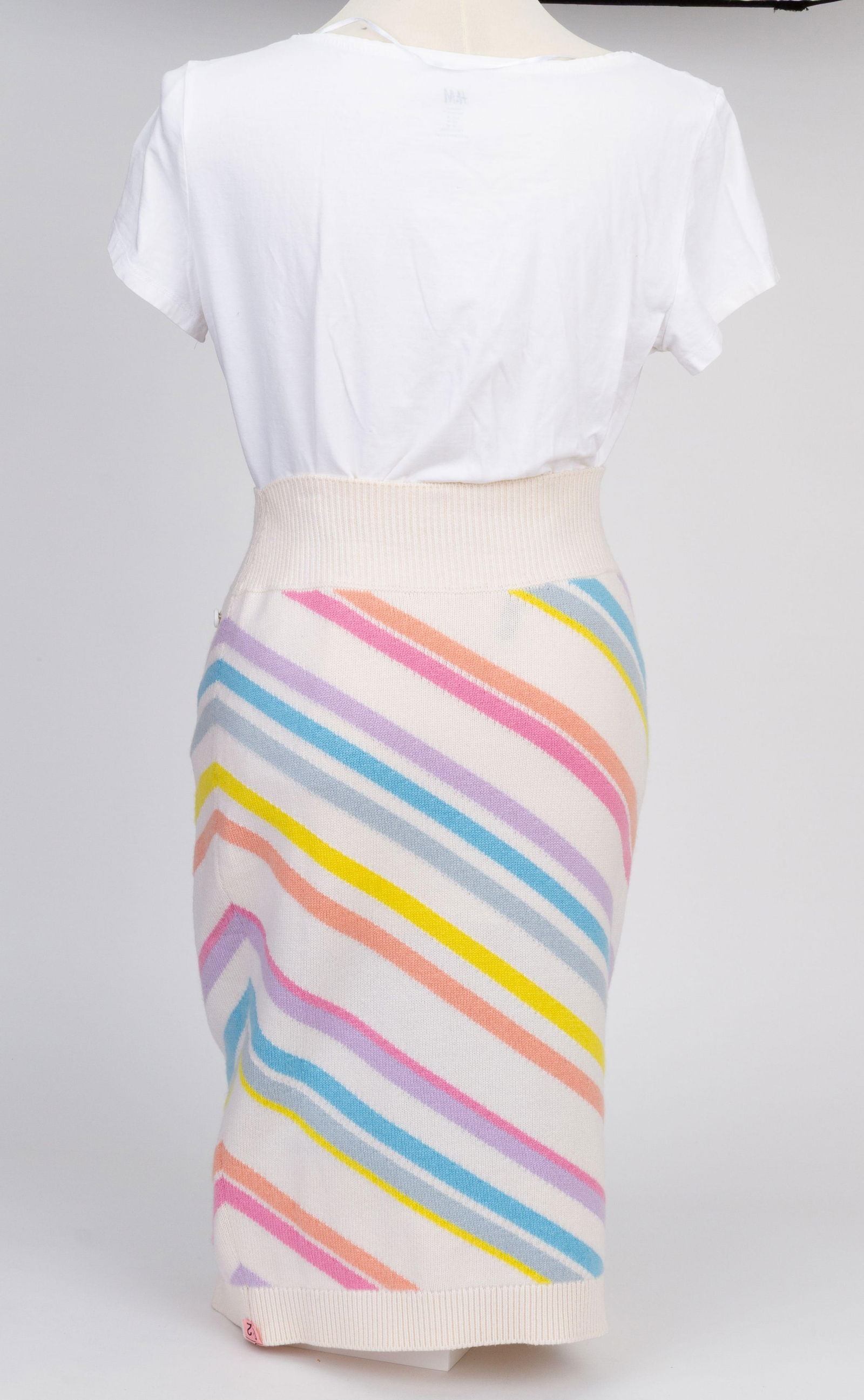 Chanel Pastel Stripe 100 Percent Cashmere Pencil Skirt Size 36 - 2