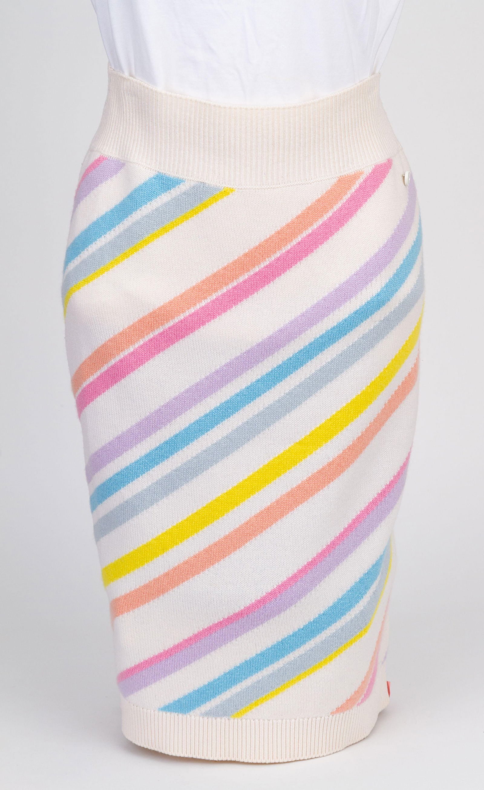 Chanel Pastel Stripe 100 Percent Cashmere Pencil Skirt Size 36 - 3