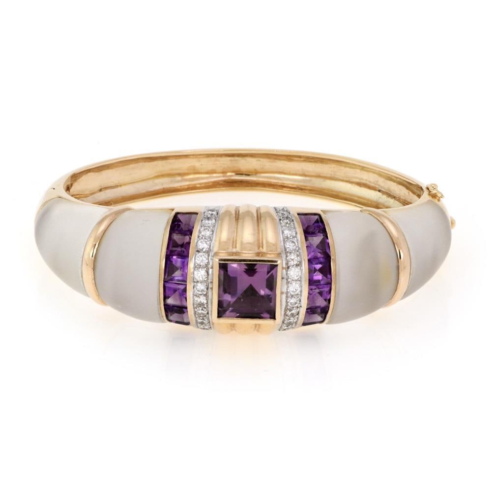 Estate 14k Yellow Gold 9.55ct Diamond Amethyst Frosted Crystal Bracelet: Estate 14k Yellow Gold 9.55ct Diamond Amethyst Frosted Crystal Bracelet This stunning estate bracelet showcases exquisite craftsmanship in 14k yellow gold with a polished finish. The front half featur