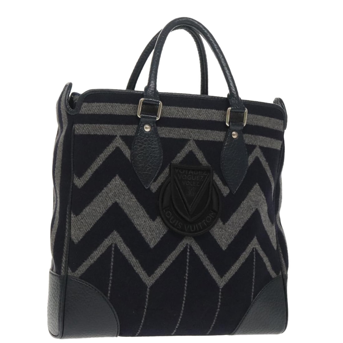 Vail Blanket Cabas Wool Tote by Louis Vuitton with Leather Accents: Vail Blanket Cabas Wool Tote by Louis Vuitton with Leather Accents The Louis Vuitton Vail Blanket Cabas is a women's handbag crafted from wool with leather accents, presented in a navy color. This bag