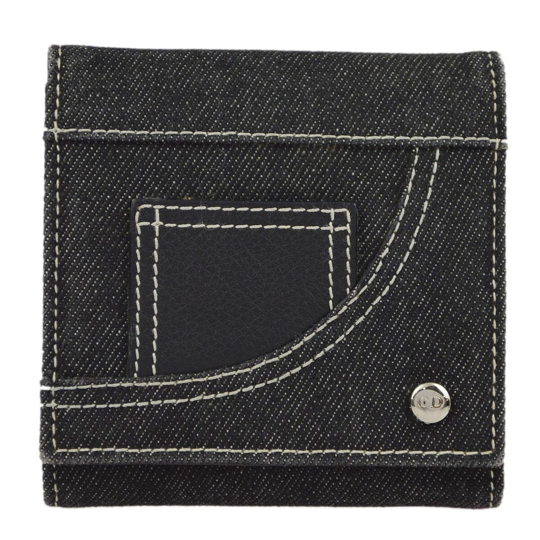 Indigo Denim Wallet by Christian Dior Vintage Italian Purse: Indigo Denim Wallet by Christian Dior Vintage Italian Purse This Christian Dior indigo denim wallet features a vintage design crafted in Italy. The wallet is made from high-quality denim material and