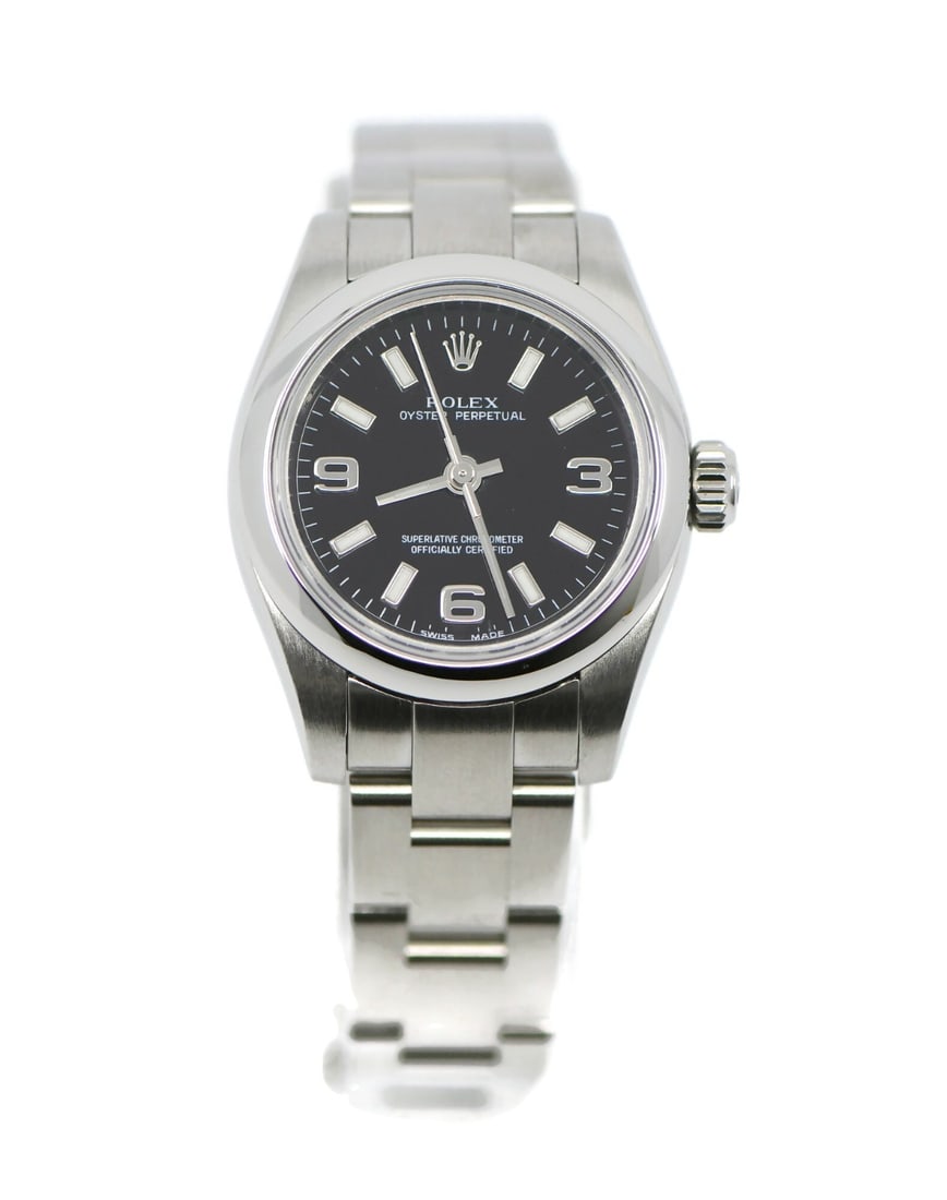 Oyster Perpetual 176200 Black Dial 26mm Steel Rolex Wristwatch with Box: Oyster Perpetual 176200 Black Dial 26mm Steel Rolex Wristwatch with Box This Rolex Oyster Perpetual wristwatch features a 26mm stainless steel case and matching stainless steel band. The watch has a b