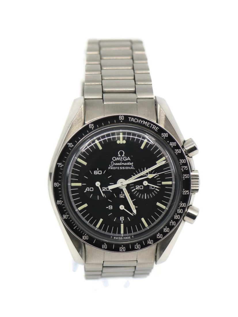 Omega Speedmaster Moon Chronograph Stainless Steel 42mm Watch Ref 145022: Omega Speedmaster Moon Chronograph Stainless Steel 42mm Watch Ref 145022 The Omega Speedmaster Moon Chronograph is a distinguished wristwatch crafted from durable stainless steel. Featuring a striking