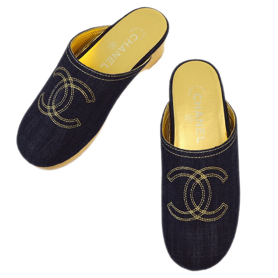 Chanel Navy Denim Closed Toe Block Heel Sandals Size 35: Chanel Navy Denim Closed Toe Block Heel Sandals Size 35 Elevate your summer footwear collection with these stylish Chanel Navy Denim Sabot Sandals. Designed for casual occasions, these sandals feature
