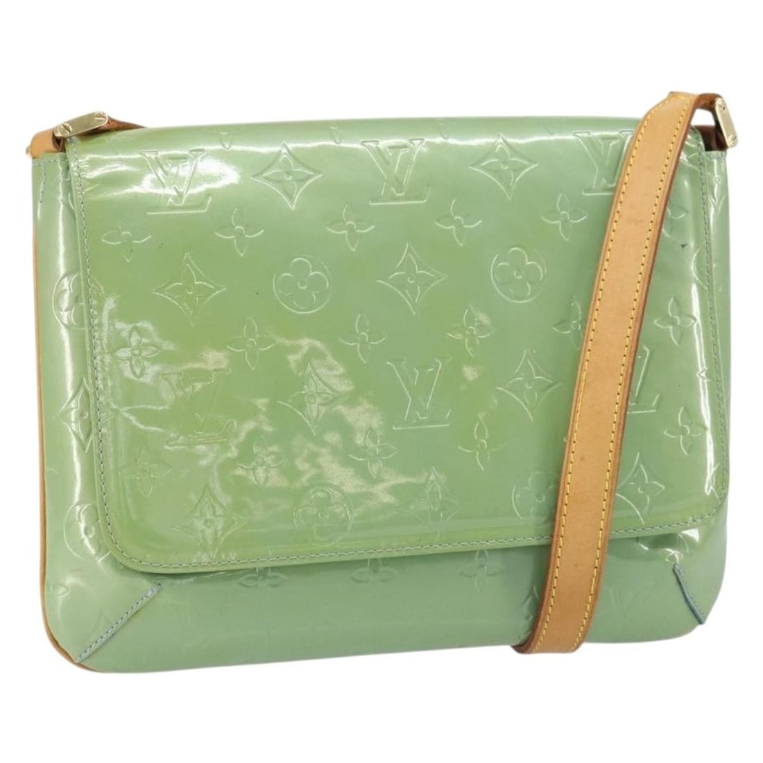Louis Vuitton Thompson Street Green Patent Leather Monogram Shoulder Bag: Louis Vuitton Thompson Street Green Patent Leather Monogram Shoulder Bag This pre-owned Louis Vuitton Thompson Street Handbag in Monogram Vernis patent leather features a green color and is designed f