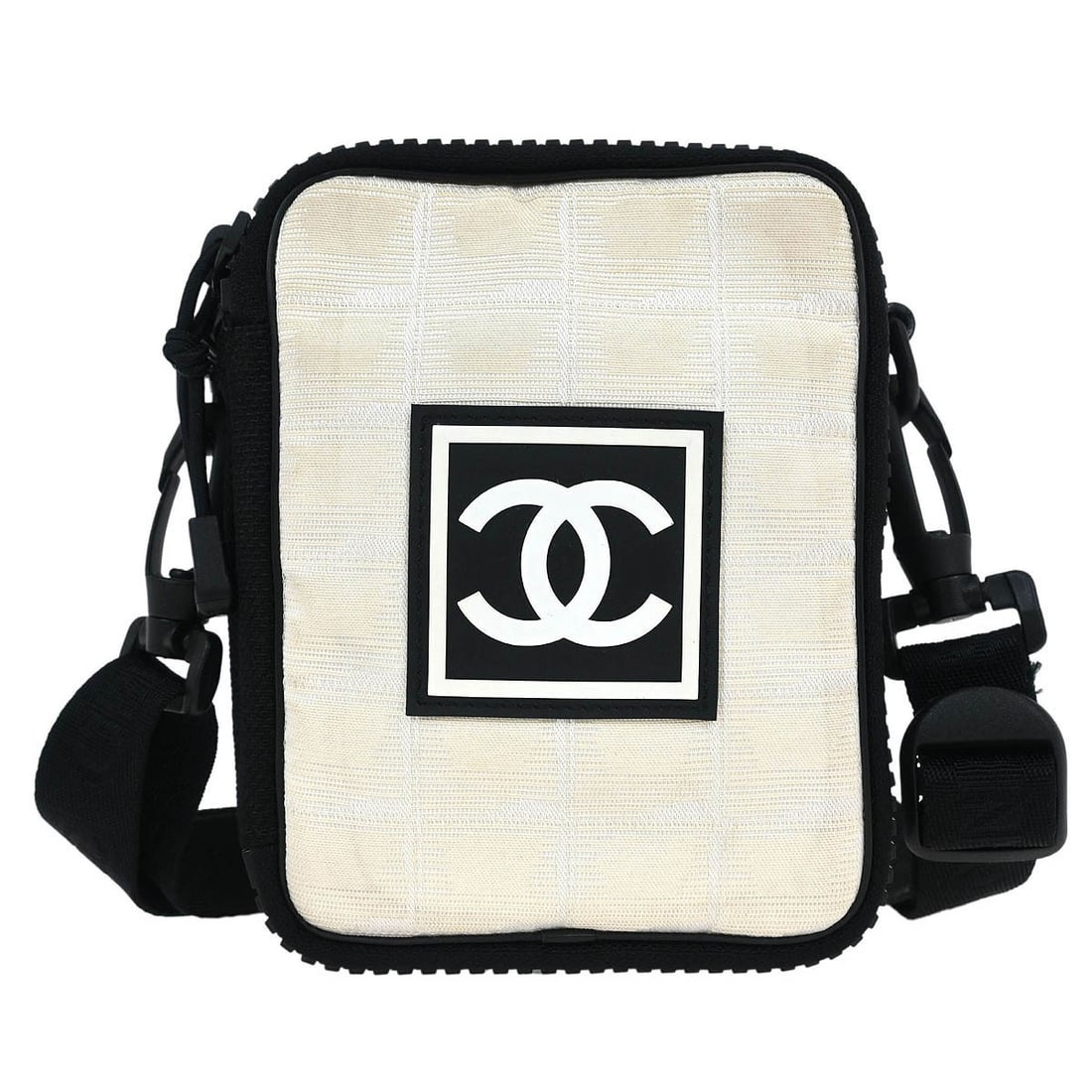 Chanel White Nylon Travel Line Shoulder Bag Italy: Chanel White Nylon Travel Line Shoulder Bag Italy This Chanel White Nylon Travel Line Shoulder Bag is a versatile accessory designed for casual occasions. Crafted from durable nylon, it features a sty