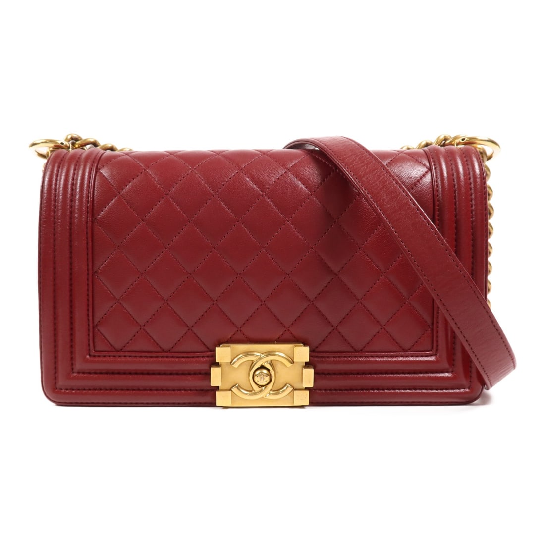 CHANEL Boy Medium Red Lambskin Shoulder Bag A67086 GHW: CHANEL Boy Medium Red Lambskin Shoulder Bag A67086 GHW Introducing the CHANEL Boy Chanel Medium Chain Shoulder Bag, a stunning blend of luxury and functionality. Crafted from premium lambskin leather