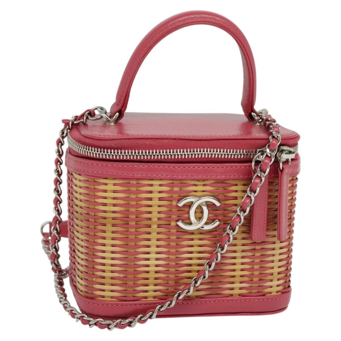 Chanel Pink Rattan and Calfskin Take Away Vanity Case: Chanel Pink Rattan and Calfskin Take Away Vanity Case This Chanel Take Away Vanity Case features a pink wicker body combined with calfskin leather accents. Designed for women, it includes a handle and