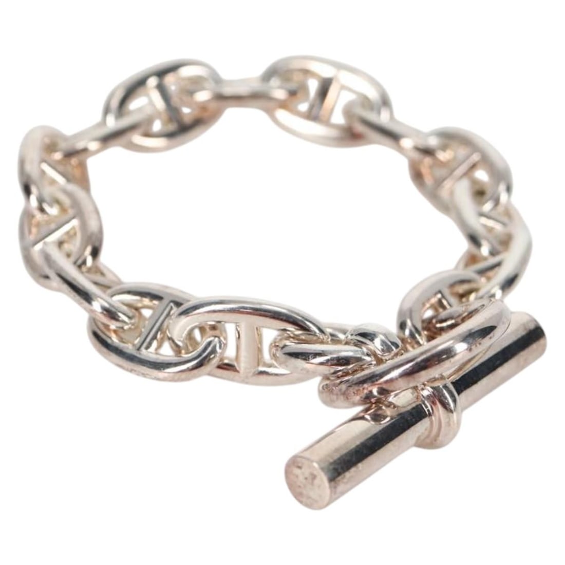 HERMES Chaine d'Ancre MM 14 Links Ag925 Silver Bracelet Auth: HERMES Chaine d'Ancre MM 14 Links Ag925 Silver Bracelet Auth Introducing the HERMES Chaine d'Ancre MM Bracelet, a stunning piece that showcases the elegance of HERMES craftsmanship. This bracelet is m