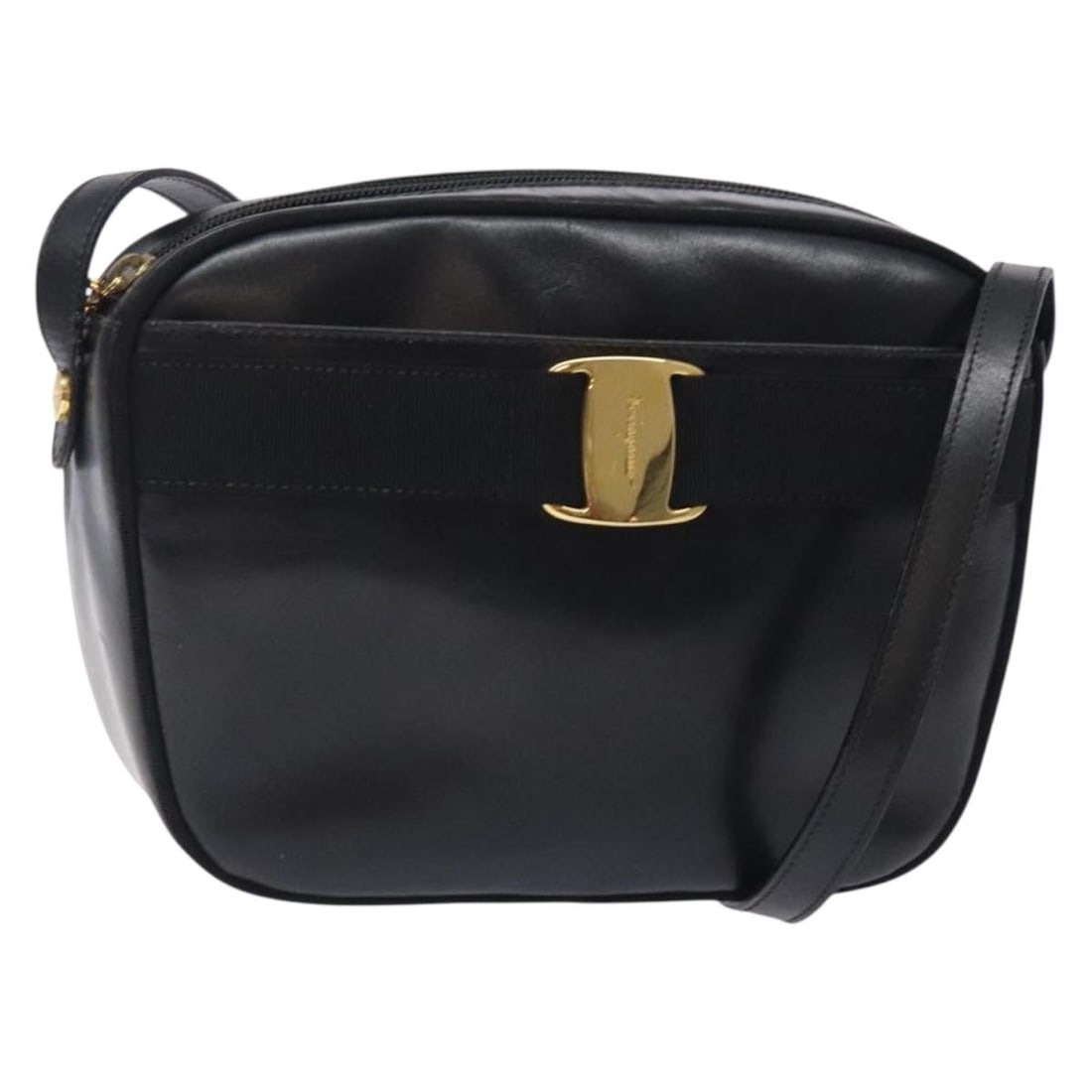Salvatore Ferragamo Vala Leather Shoulder Bag Black: Salvatore Ferragamo Vala Leather Shoulder Bag Black This Salvatore Ferragamo Vala shoulder bag is crafted from black leather, designed for female use. It features metal fittings and a shoulder strap.