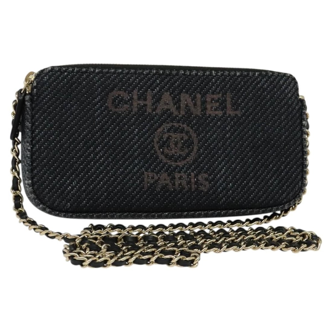 Navy Raffia Deauville Chain Wallet by Chanel: Navy Raffia Deauville Chain Wallet by Chanel This Chanel Deauville Chain Wallet is crafted from navy wicker and features a chain shoulder strap. Designed for women, it offers a compact and stylish acc