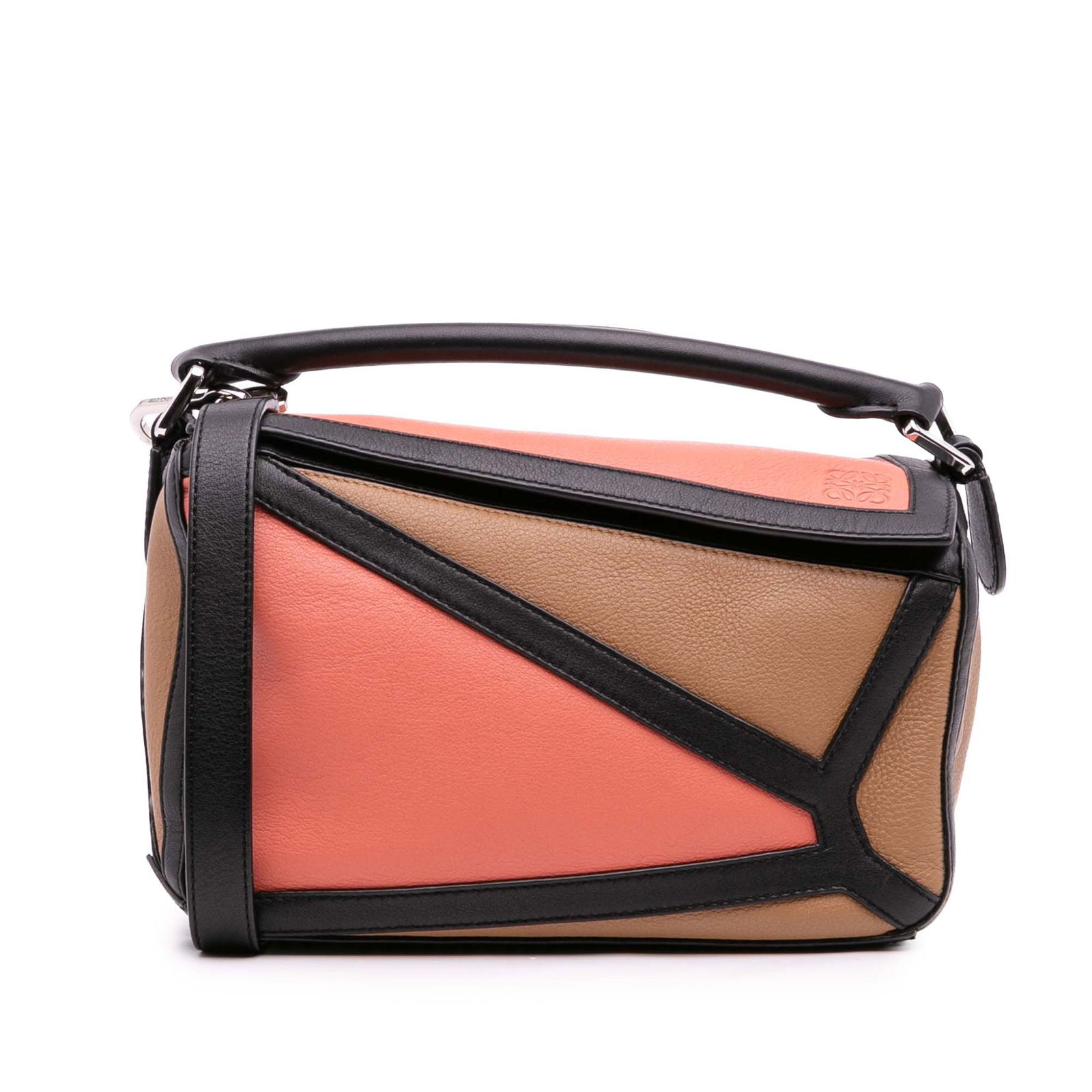 LOEWE Small Calfskin Graphic Puzzle Satchel Brown Leather: LOEWE Small Calfskin Graphic Puzzle Satchel Brown Leather Discover the exquisite LOEWE Small Calfskin Graphic Puzzle Satchel, a stunning piece crafted from high-quality leather. This stylish bag featu